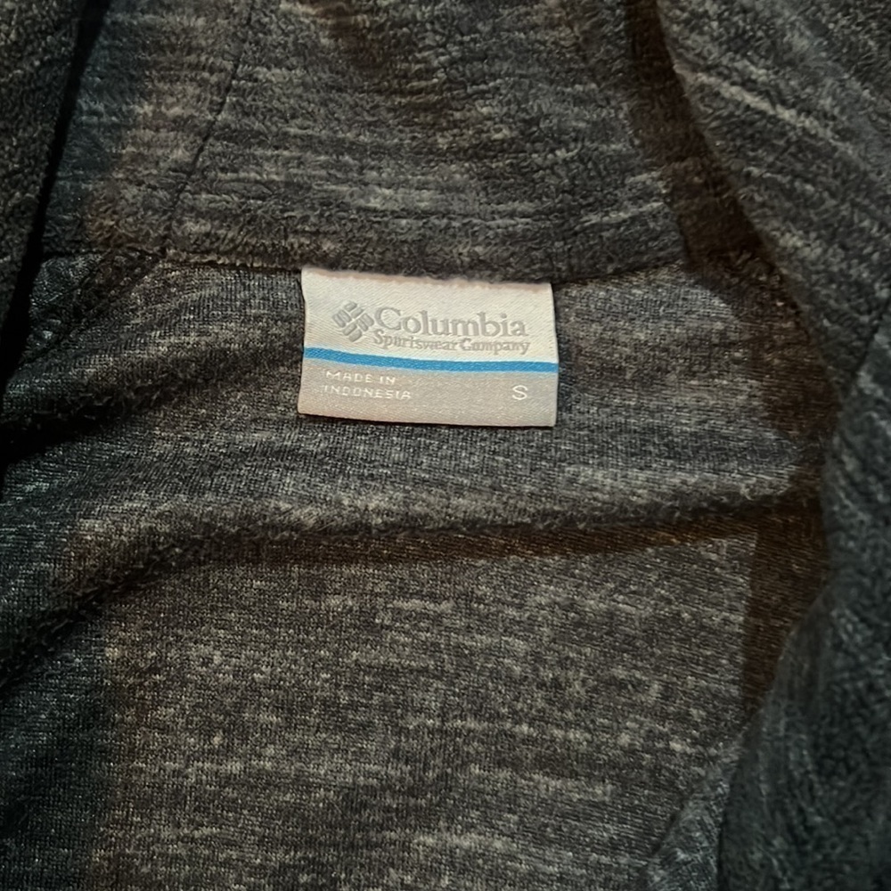 Small Columbia pullover black   A331 - Picture 3 of 4